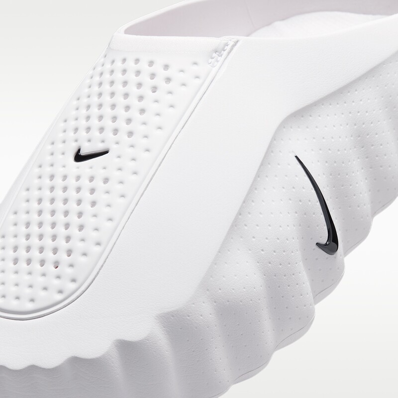 Nike Mind 001 